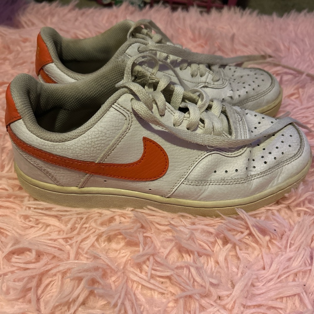 Nike White and Red Sneakers